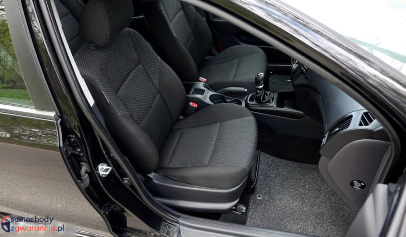 HYUNDAI I30  | FWD (przód) | Manualna | 109 KM | Czarny full