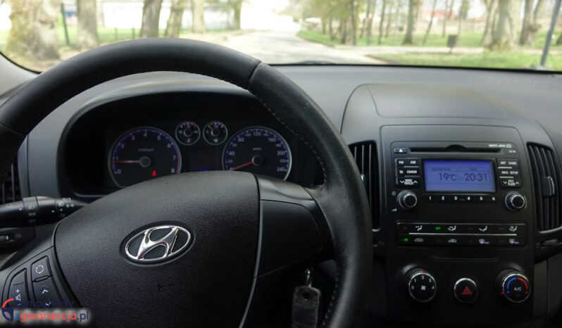 HYUNDAI I30  | FWD (przód) | Manualna | 109 KM | Czarny full