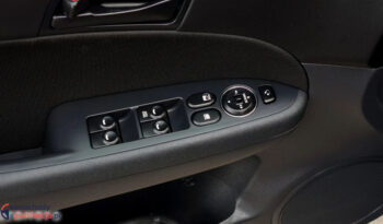 HYUNDAI I30  | FWD (przód) | Manualna | 109 KM | Czarny full