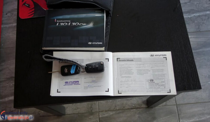 HYUNDAI I30  | FWD (przód) | Manualna | 109 KM | Czarny full