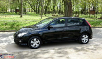 HYUNDAI I30  | FWD (przód) | Manualna | 109 KM | Czarny full