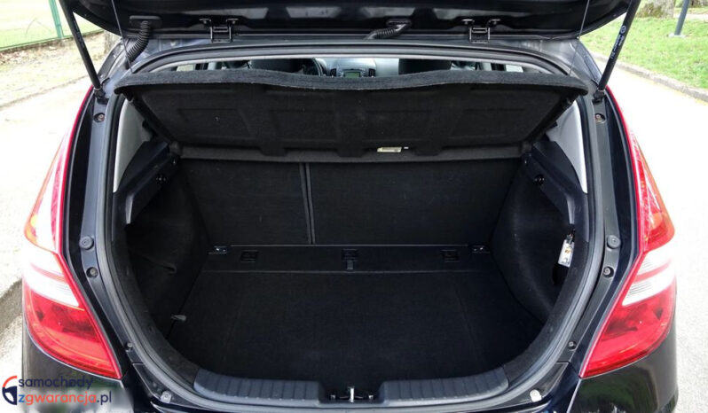 HYUNDAI I30  | FWD (przód) | Manualna | 109 KM | Czarny full