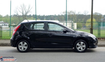 HYUNDAI I30  | FWD (przód) | Manualna | 109 KM | Czarny full