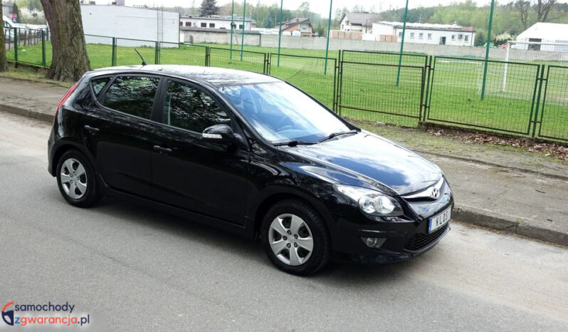 HYUNDAI I30  | FWD (przód) | Manualna | 109 KM | Czarny full