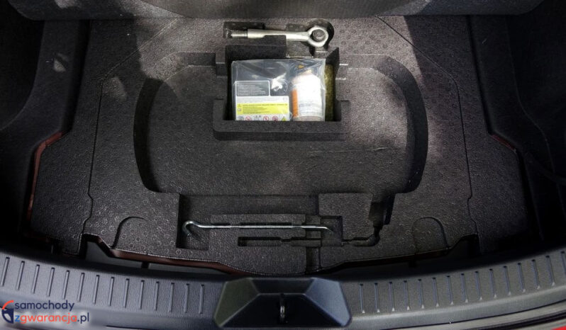 MAZDA 3  | FWD (przód) | Manualna | 120 KM | Czerwony full