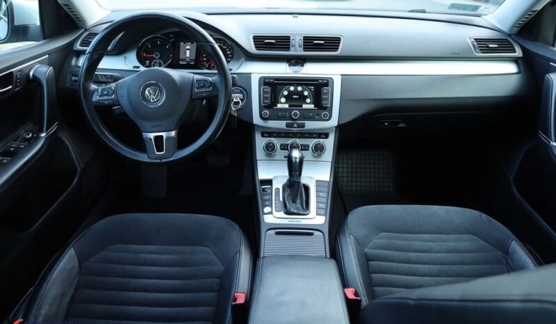 VOLKSWAGEN Passat  | 4×4 (stały) | Automatyczna | 177 KM | Srebrny full