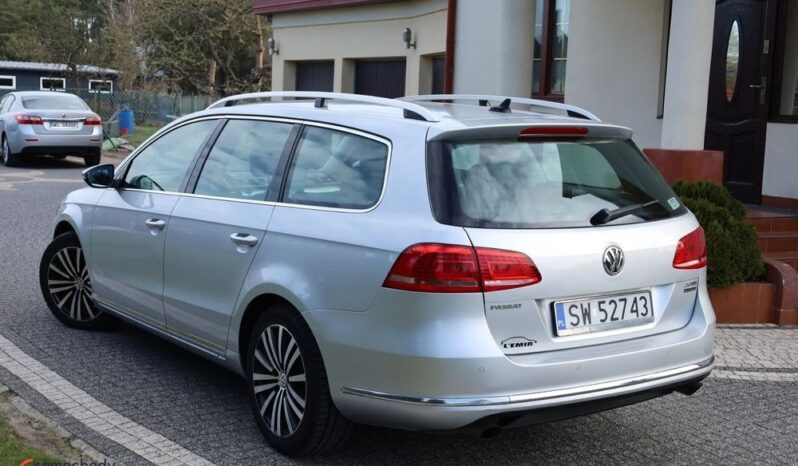 VOLKSWAGEN Passat  | 4×4 (stały) | Automatyczna | 177 KM | Srebrny full
