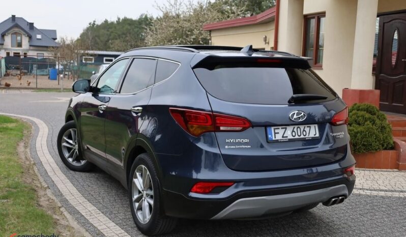 HYUNDAI Santa Fe | 4×4 (doł. automatycznie) | Automatyczna | 185 KM | Granatowy full