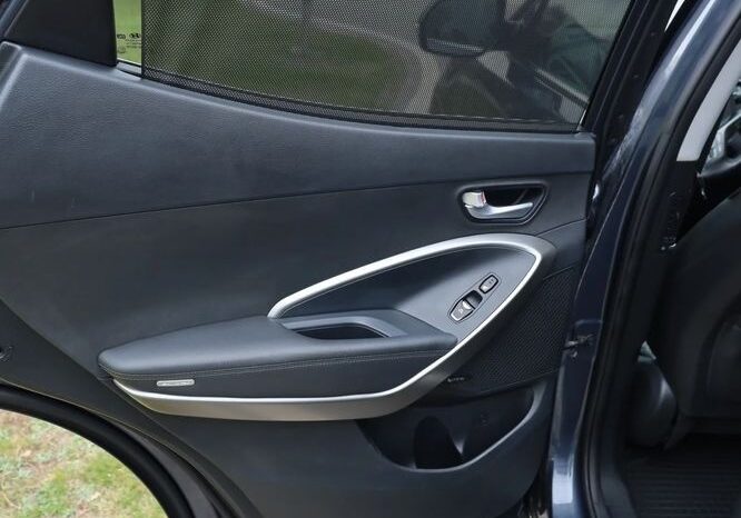 HYUNDAI Santa Fe | 4×4 (doł. automatycznie) | Automatyczna | 185 KM | Granatowy full