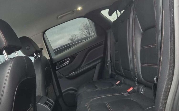 Jaguar F-Pace | 4×4 (doł. automatycznie) | Automatyczna | 240 KM | Szary full