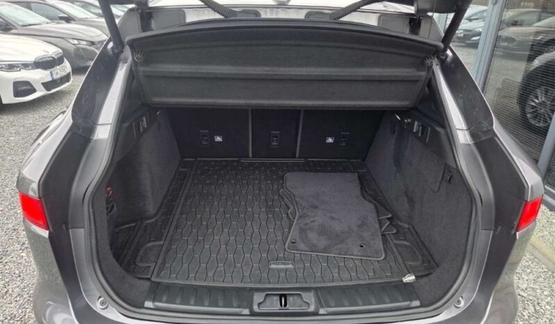 Jaguar F-Pace | 4×4 (doł. automatycznie) | Automatyczna | 240 KM | Szary full