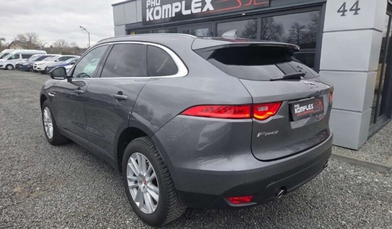 Jaguar F-Pace | 4×4 (doł. automatycznie) | Automatyczna | 240 KM | Szary full