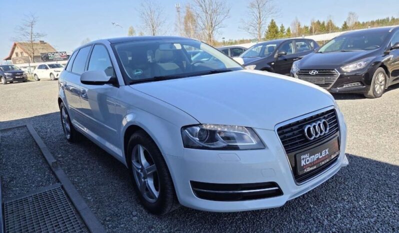 AUDI A3  | FWD (przód) | Automatyczna | 105 KM | Biały full