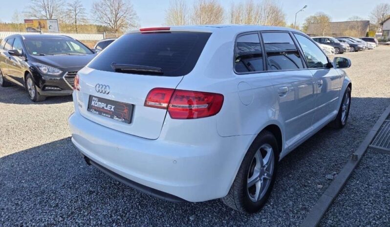 AUDI A3  | FWD (przód) | Automatyczna | 105 KM | Biały full