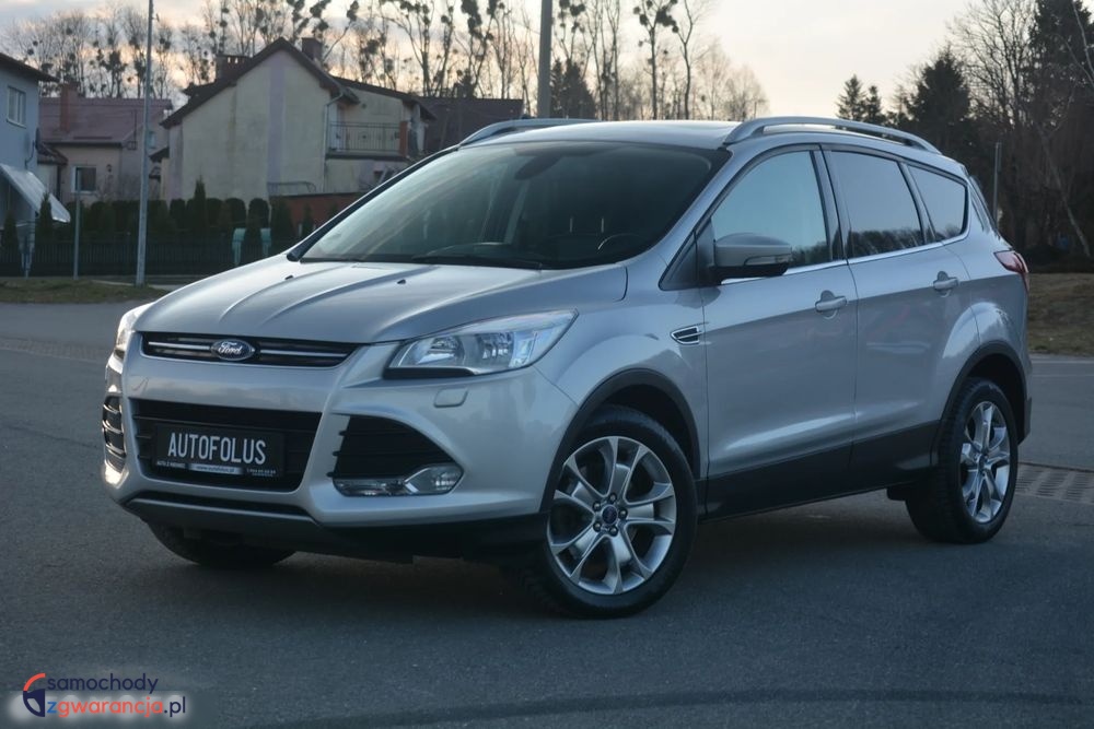 Ford Kuga  | 4X4 (Doł. Automatycznie) | Manualna | 140 Km | Srebrny