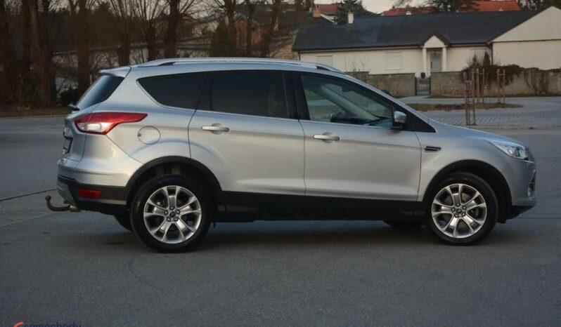 FORD Kuga  | 4×4 (doł. automatycznie) | Manualna | 140 KM | Srebrny full