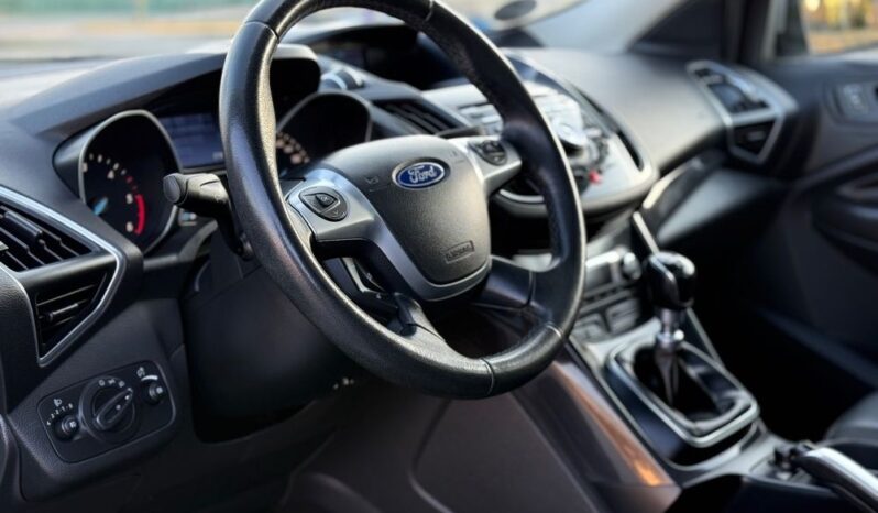 FORD Kuga  | 4×4 (doł. automatycznie) | Manualna | 140 KM | Srebrny full