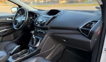 FORD Kuga  | 4×4 (doł. automatycznie) | Manualna | 140 KM | Srebrny full