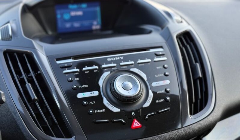 FORD Kuga  | 4×4 (doł. automatycznie) | Manualna | 140 KM | Srebrny full