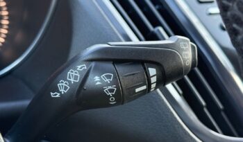 FORD Kuga  | 4×4 (doł. automatycznie) | Manualna | 140 KM | Srebrny full