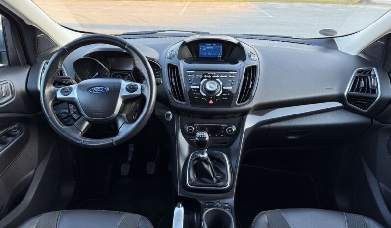 FORD Kuga  | 4×4 (doł. automatycznie) | Manualna | 140 KM | Srebrny full