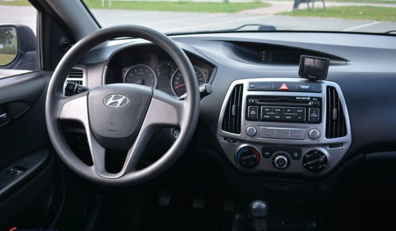HYUNDAI i20  | FWD (przód) | Manualna | 86 KM | Niebieski full