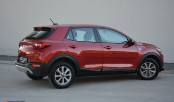 KIA Stonic  | FWD (przód) | Manualna | 84 KM | Bordowy full