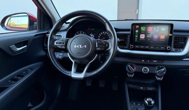 KIA Stonic  | FWD (przód) | Manualna | 84 KM | Bordowy full