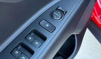 KIA Stonic  | FWD (przód) | Manualna | 84 KM | Bordowy full