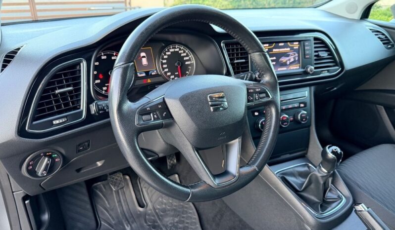 SEAT Leon  | FWD (przód) | Manualna | 105 KM | Szary full