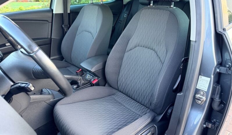 SEAT Leon  | FWD (przód) | Manualna | 105 KM | Szary full