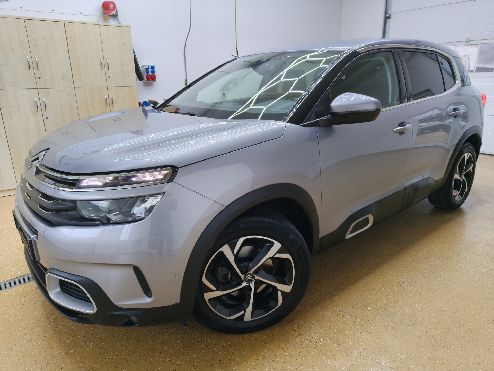 Citroen C5 Aircross  | Fwd (Przód) | Automatyczna | 181 Km | Srebrny