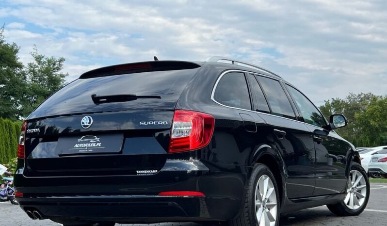 SKODA   Superb     140 KM    Manualna    FWD (przód)    Czarny full