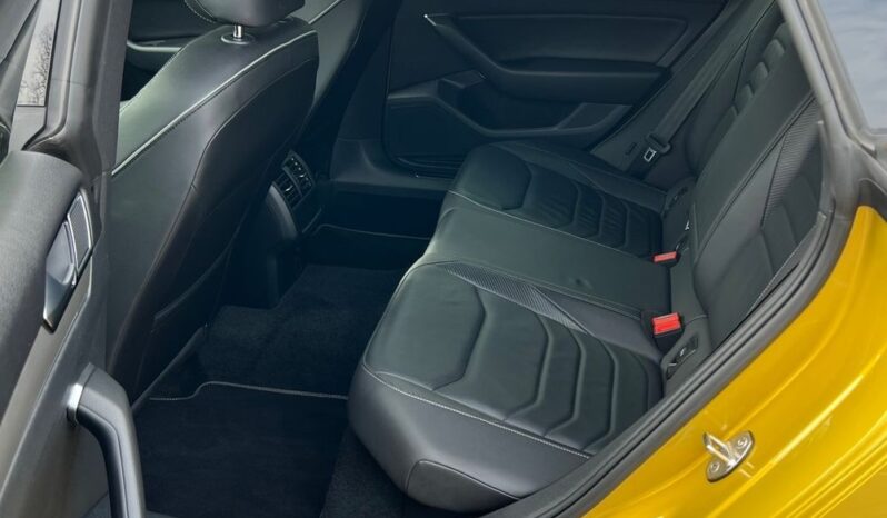 VOLKSWAGEN   Arteon     190 KM    Automatyczna    FWD (przód)    Złoty full