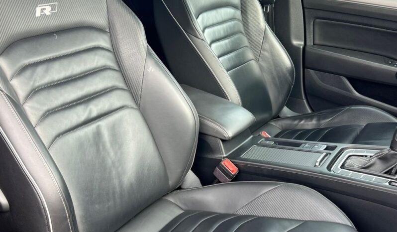 VOLKSWAGEN   Arteon     190 KM    Automatyczna    FWD (przód)    Złoty full