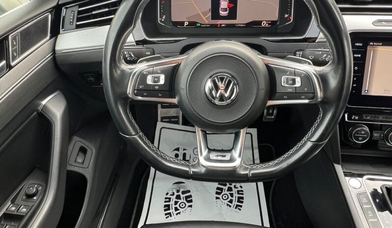 VOLKSWAGEN   Arteon     190 KM    Automatyczna    FWD (przód)    Złoty full