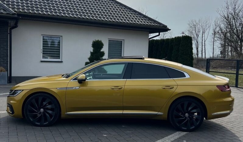 VOLKSWAGEN   Arteon     190 KM    Automatyczna    FWD (przód)    Złoty full