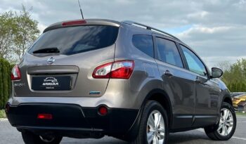 NISSAN   Qashqai+2     130 KM    Manualna    FWD (przód)    Brązowy full