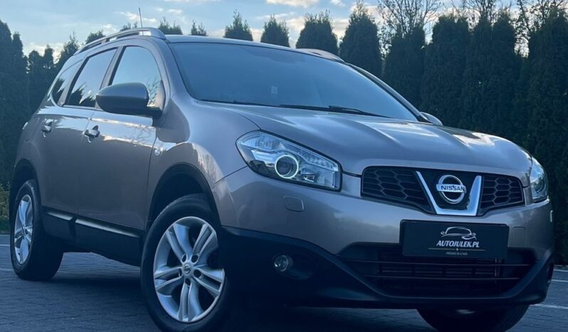 NISSAN   Qashqai+2     130 KM    Manualna    FWD (przód)    Brązowy full