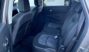 NISSAN   Qashqai+2     130 KM    Manualna    FWD (przód)    Brązowy full
