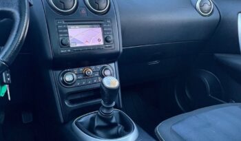 NISSAN   Qashqai+2     130 KM    Manualna    FWD (przód)    Brązowy full