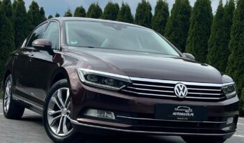 Volkswagen   Passat     190 Km    Manualna    Fwd (Przód)    Bordowy