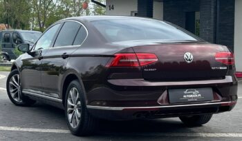 VOLKSWAGEN   Passat     190 KM    Manualna    FWD (przód)    Bordowy full