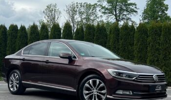 VOLKSWAGEN   Passat     190 KM    Manualna    FWD (przód)    Bordowy full