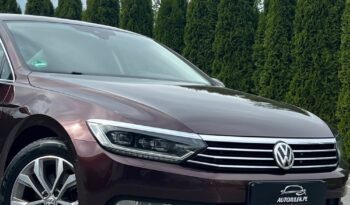VOLKSWAGEN   Passat     190 KM    Manualna    FWD (przód)    Bordowy full