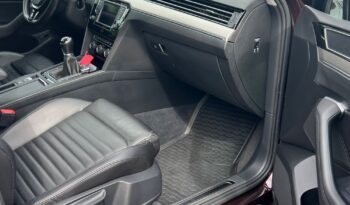 VOLKSWAGEN   Passat     190 KM    Manualna    FWD (przód)    Bordowy full
