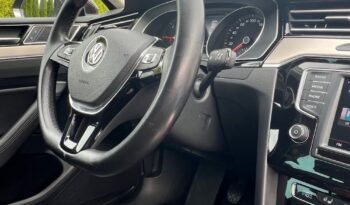 VOLKSWAGEN   Passat     190 KM    Manualna    FWD (przód)    Bordowy full