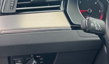 VOLKSWAGEN   Passat     190 KM    Manualna    FWD (przód)    Bordowy full