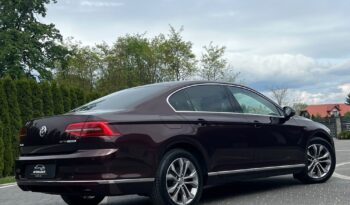 VOLKSWAGEN   Passat     190 KM    Manualna    FWD (przód)    Bordowy full