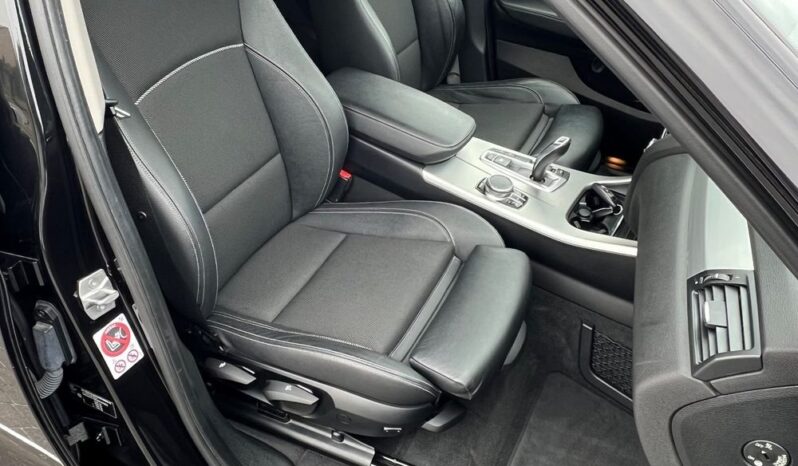 BMW   X4     190 KM    Automatyczna    4×4 (doł. automatycznie)    Czarny full
